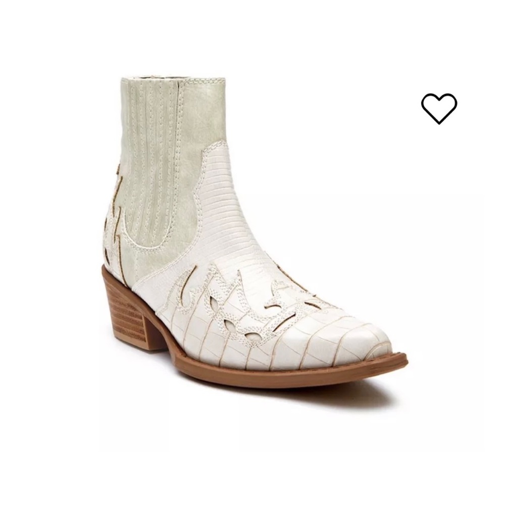 Coconuts by Matisse White Ankle Boots